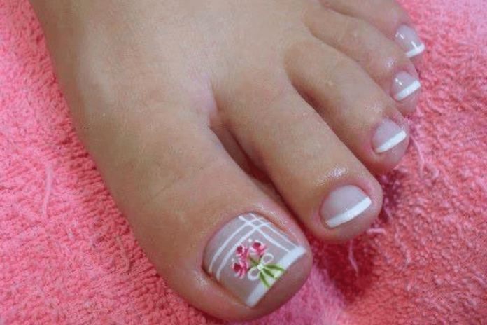 Unhas do Pé Decoradas com Flores Hoje!